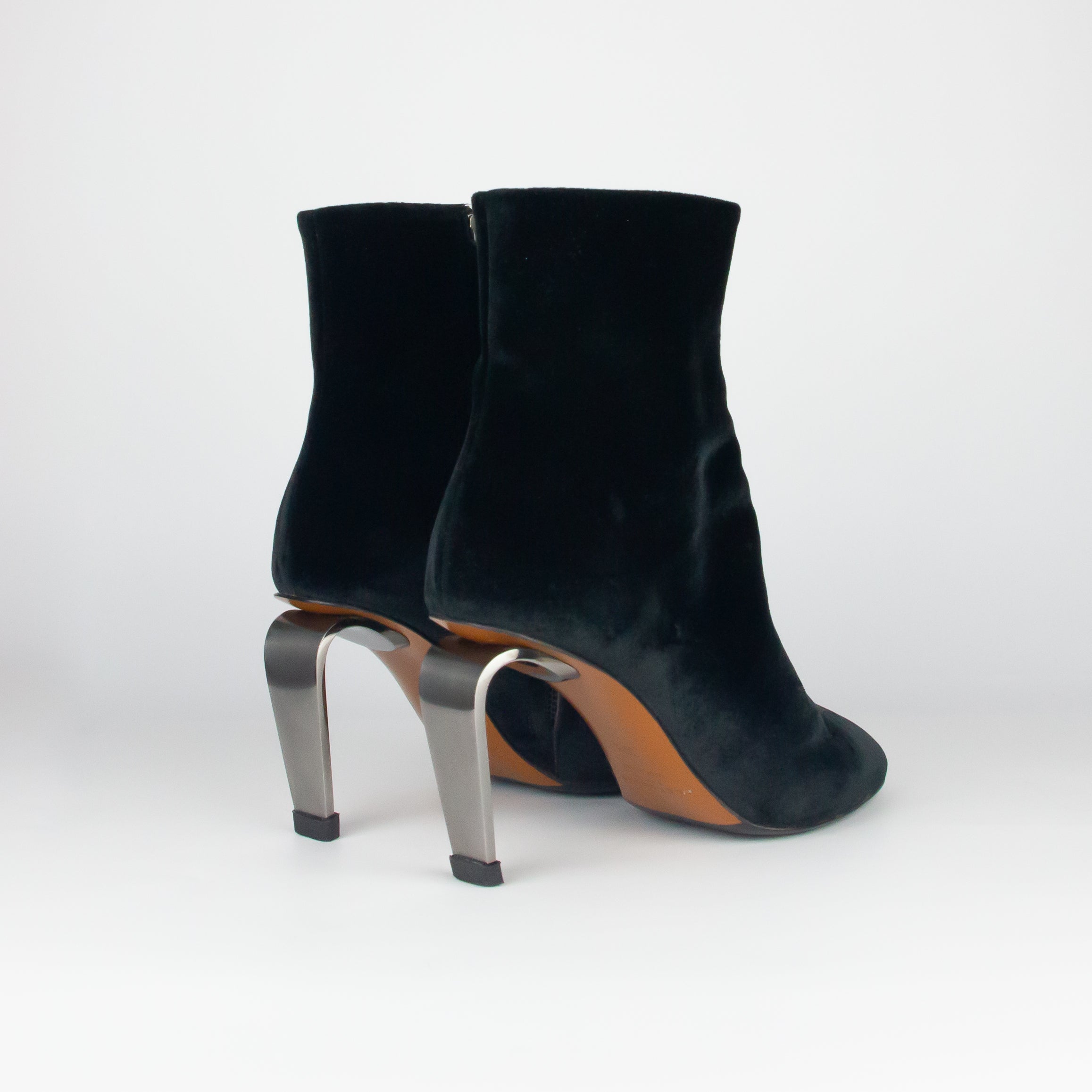 clergerie bottines velours noir talon metal boots1